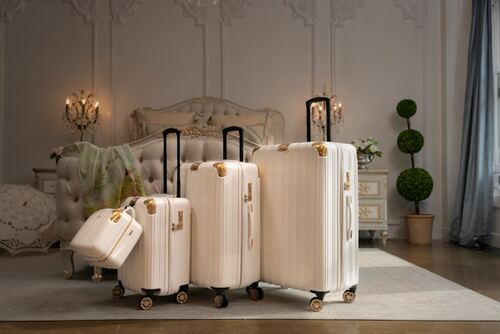 The Ultimate Guide to Choosing Durable and Stylish Rolling Luggage